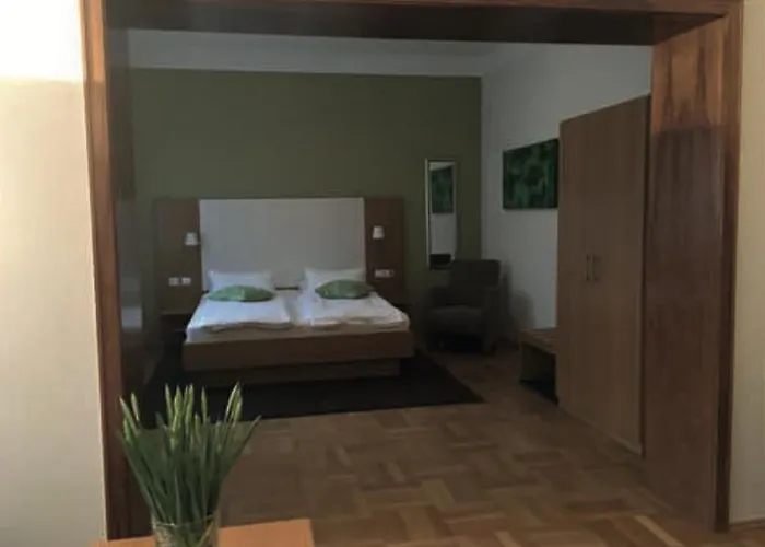 クルプファルツ ゲストハウス